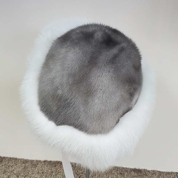 Cerulean Gray Mink Fur and White Shadow Fox Hat - Picture 2 of 3